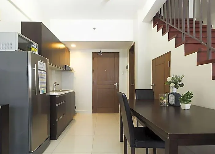 Short Ph - Makati Hotel 2*